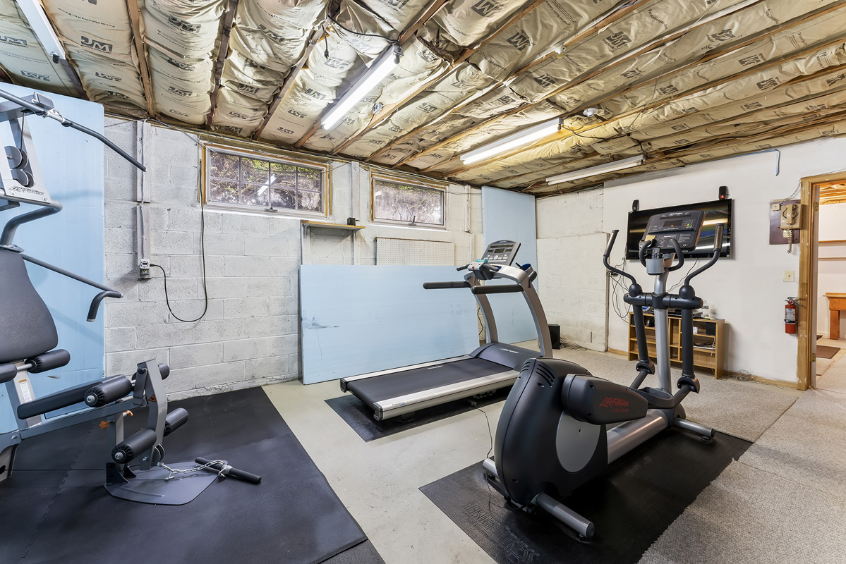 35 16 Guinea Hollow Rd -- Basement Excersise Room